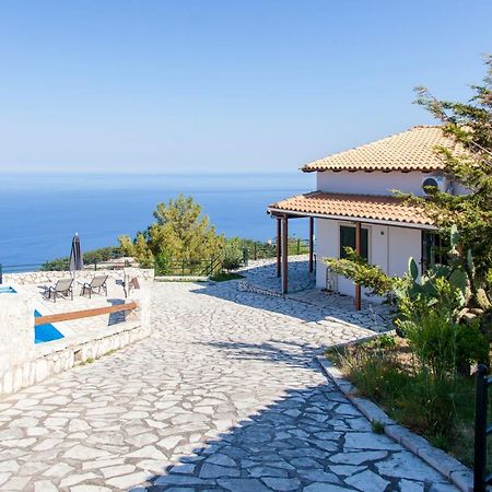 Villa Skyfall Kalamitsi  Exterior photo